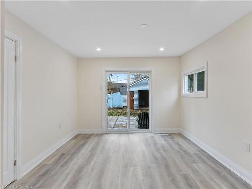 1 Exeter Avenue, Welland, ON - Indoor Photo Showing Other Room