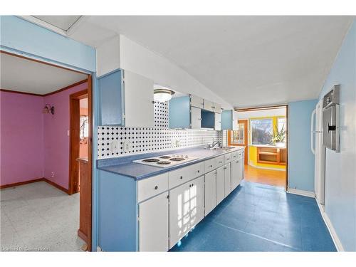 8 Josephine Street, St. Catharines, ON - Indoor Photo Showing Kitchen