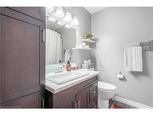 1523 Westminster Place, Burlington, ON - Indoor Photo Showing Bathroom