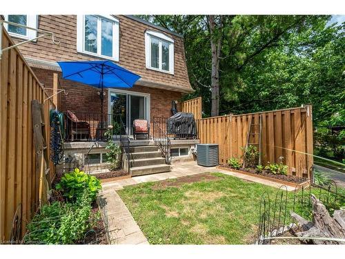 1523 Westminster Place, Burlington, ON - Outdoor