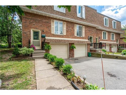 1523 Westminster Place, Burlington, ON - Outdoor With Facade