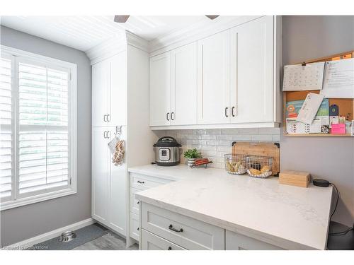 1523 Westminster Place, Burlington, ON - Indoor Photo Showing Kitchen