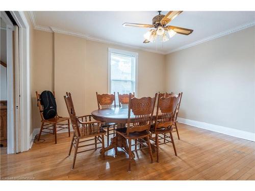 35 Barton Street W, Hamilton, ON - Indoor Photo Showing Dining Room