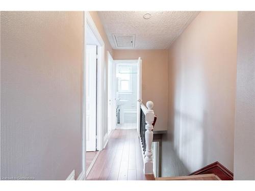 35 Barton Street W, Hamilton, ON - Indoor Photo Showing Other Room