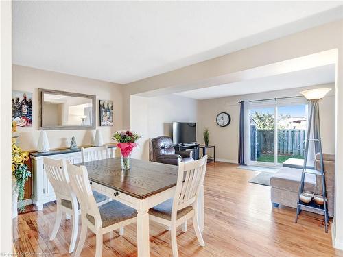 7-145 Rice Avenue, Hamilton, ON - Indoor Photo Showing Dining Room