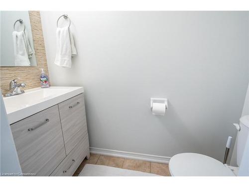 63-7 Sirente Drive, Hamilton, ON - Indoor Photo Showing Bathroom