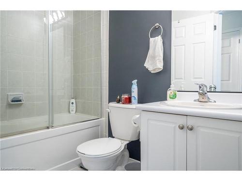 63-7 Sirente Drive, Hamilton, ON - Indoor Photo Showing Bathroom