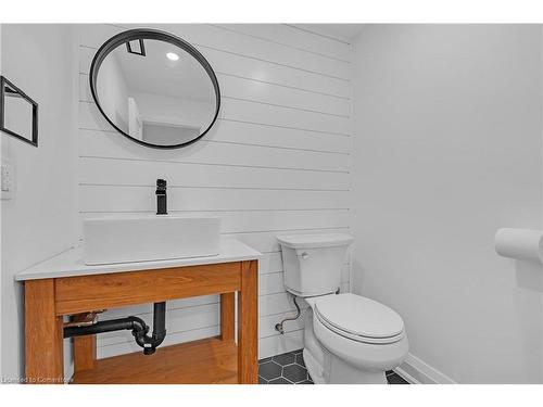 4236 Longmoor Drive, Burlington, ON - Indoor Photo Showing Bathroom