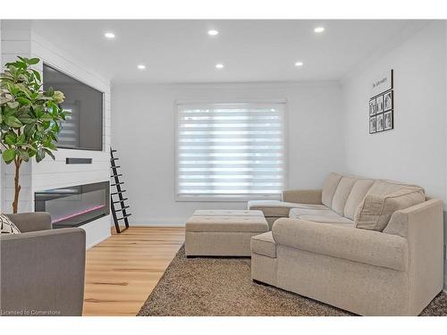 4236 Longmoor Drive, Burlington, ON - Indoor Photo Showing Living Room With Fireplace