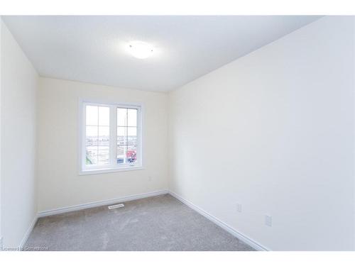 37 Jell Street, Guelph, ON - Indoor Photo Showing Other Room