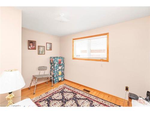 25 Glendee Court, Hamilton, ON - Indoor