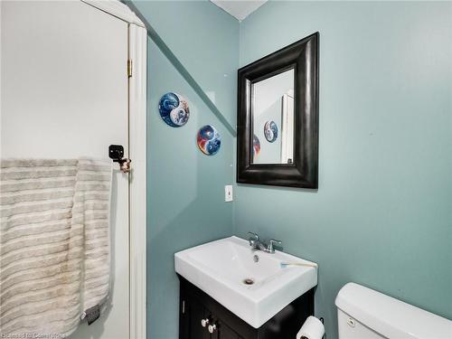 15 Gissing Street, Princeton, ON - Indoor Photo Showing Bathroom