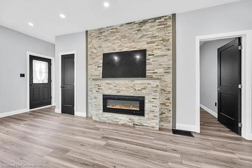 16 Webling Street, Brantford, ON - Indoor Photo Showing Living Room With Fireplace