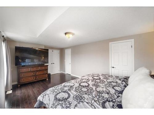 227 Mcnichol Drive, Cambridge, ON - Indoor Photo Showing Bedroom