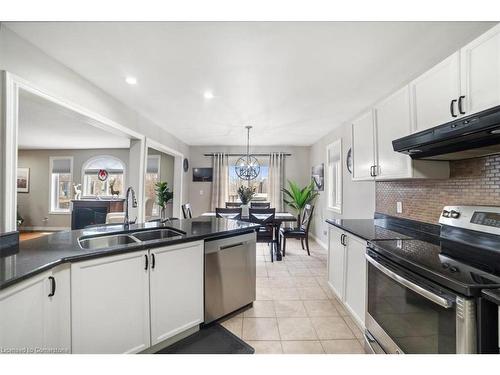 227 Mcnichol Drive, Cambridge, ON - Indoor Photo Showing Kitchen With Double Sink