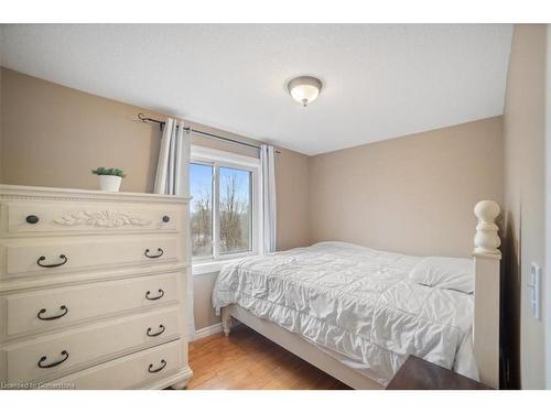 227 Mcnichol Drive, Cambridge, ON - Indoor Photo Showing Bedroom