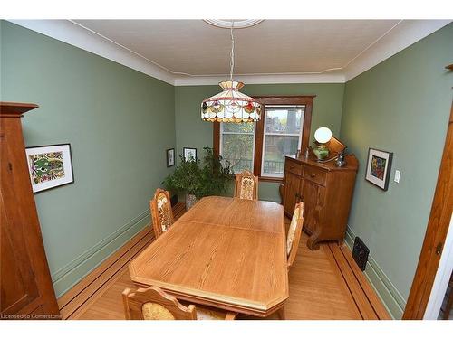 35 Gage Avenue S, Hamilton, ON - Indoor Photo Showing Dining Room