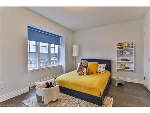 25 Myers Lane, Hamilton, ON - Indoor Photo Showing Bedroom