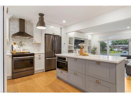 50 Hickery Place, Brantford, ON - Indoor Photo Showing Kitchen With Upgraded Kitchen