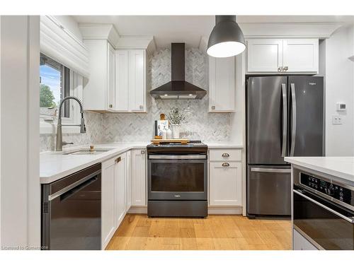 50 Hickery Place, Brantford, ON - Indoor Photo Showing Kitchen With Upgraded Kitchen