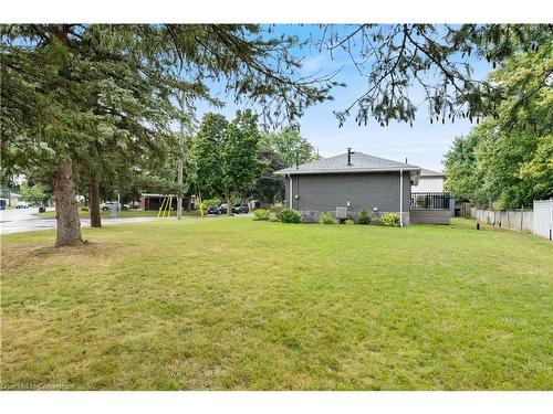 50 Hickery Place, Brantford, ON - Outdoor