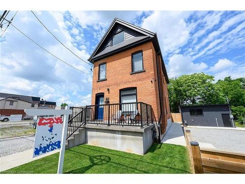 1 (Main)-198 Dundurn Street S, Hamilton, ON - Indoor Photo Showing Other Room