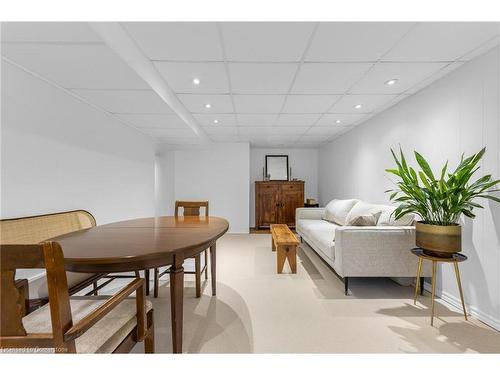 8 Desjardins Avenue, Dundas, ON - Indoor Photo Showing Dining Room