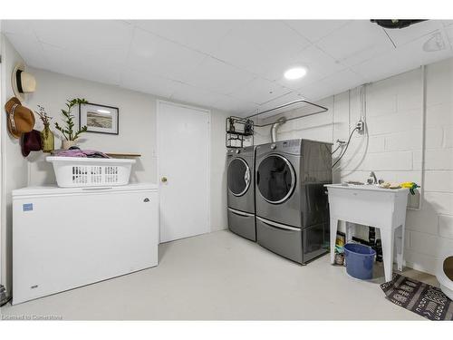 8 Desjardins Avenue, Dundas, ON - Indoor Photo Showing Laundry Room