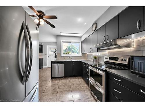 166 Rifle Range Road, Hamilton, ON - Indoor Photo Showing Kitchen With Stainless Steel Kitchen With Upgraded Kitchen