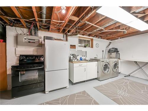 166 Rifle Range Road, Hamilton, ON - Indoor Photo Showing Laundry Room