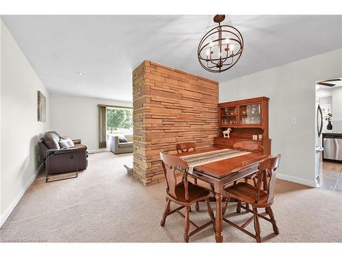 166 Rifle Range Road, Hamilton, ON - Indoor Photo Showing Dining Room