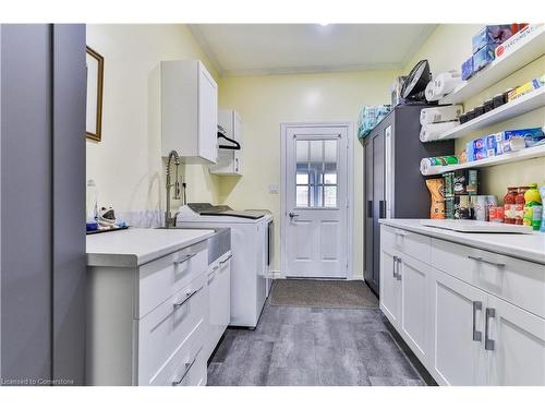 71 Lee Avenue, Simcoe, ON - Indoor Photo Showing Kitchen