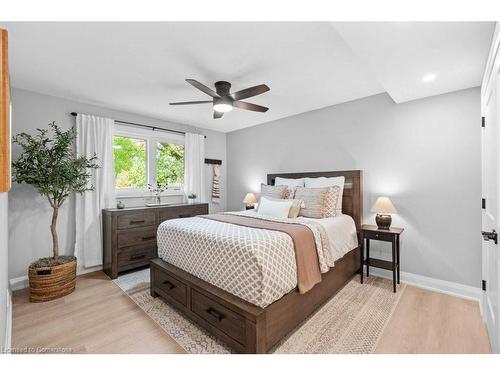 11 Garwood Avenue, Flamborough, ON - Indoor Photo Showing Bedroom