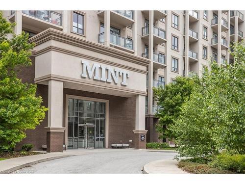 301-2490 Old Bronte Road, Oakville, ON - Outdoor With Facade