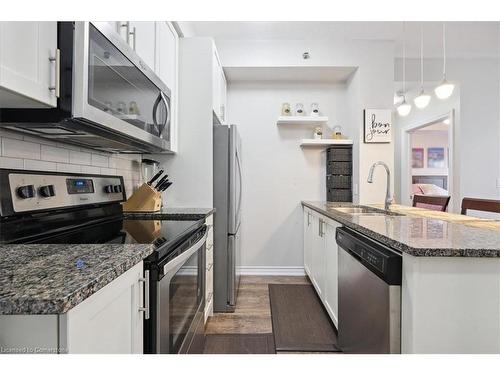 301-2490 Old Bronte Road, Oakville, ON - Indoor Photo Showing Kitchen With Stainless Steel Kitchen With Upgraded Kitchen