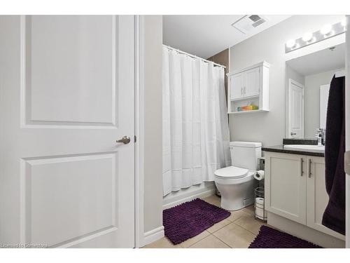 301-2490 Old Bronte Road, Oakville, ON - Indoor Photo Showing Bathroom