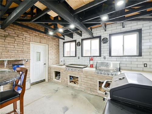 37 Sir Jacobs Crescent, Brampton, ON - Indoor Photo Showing Laundry Room