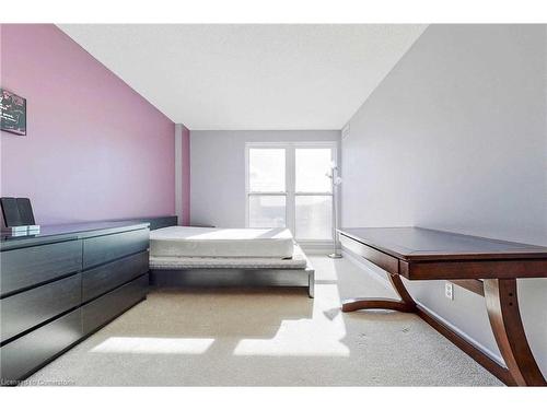 608-135 James Street, Hamilton, ON - Indoor Photo Showing Bedroom