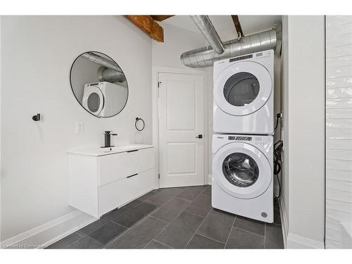 3-55 Cayuga Street, Brantford, ON - Indoor Photo Showing Laundry Room