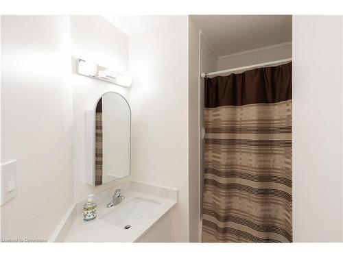 73 Fonthill Road, Hamilton, ON - Indoor Photo Showing Bathroom