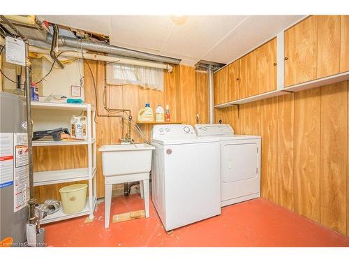 399 Rexford Drive, Hamilton, ON - Indoor Photo Showing Laundry Room