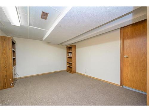 399 Rexford Drive, Hamilton, ON - Indoor Photo Showing Other Room