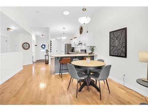 4466 Michael Avenue, Beamsville, ON - Indoor Photo Showing Dining Room