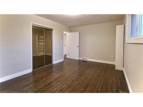 290 Carson Drive, Hamilton, ON - Indoor Photo Showing Other Room