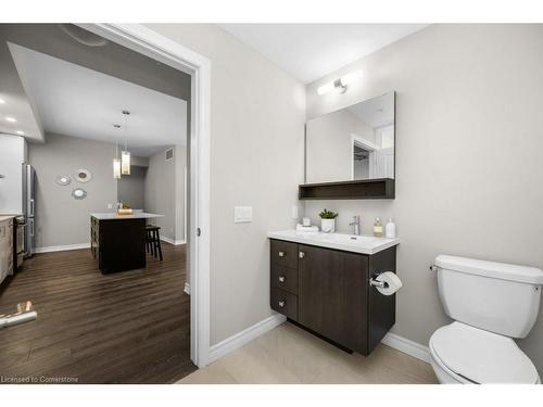 314-40 Esplanade Lane, Grimsby, ON - Indoor Photo Showing Bathroom