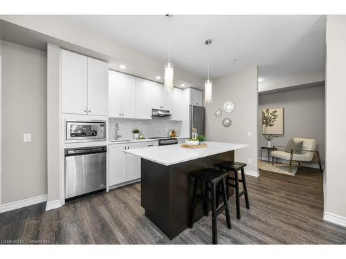 314-40 Esplanade Lane, Grimsby, ON - Indoor Photo Showing Kitchen