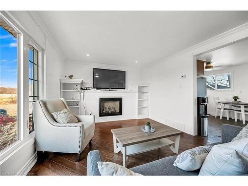 64031 Wellandport Road, Wainfleet, ON - Indoor Photo Showing Living Room With Fireplace