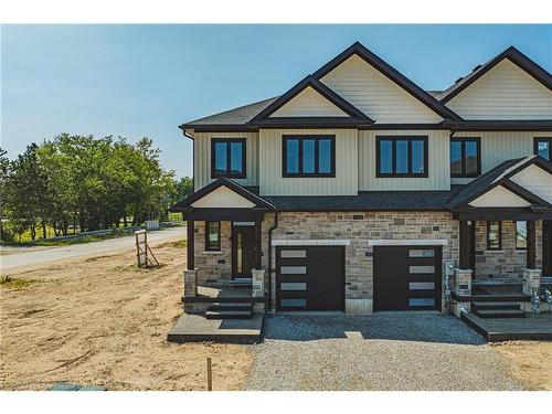 6220 Curlin Crescent, Niagara Falls, ON - Outdoor With Facade