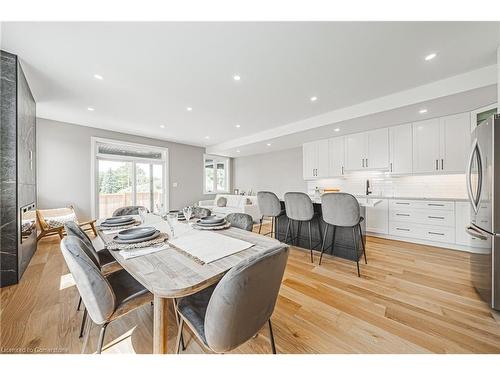 6220 Curlin Crescent, Niagara Falls, ON - Indoor Photo Showing Dining Room