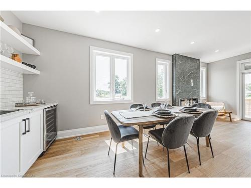 6220 Curlin Crescent, Niagara Falls, ON - Indoor Photo Showing Dining Room